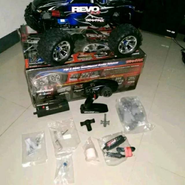 Jual rc traxxas revo 3.3 engine 1.10 