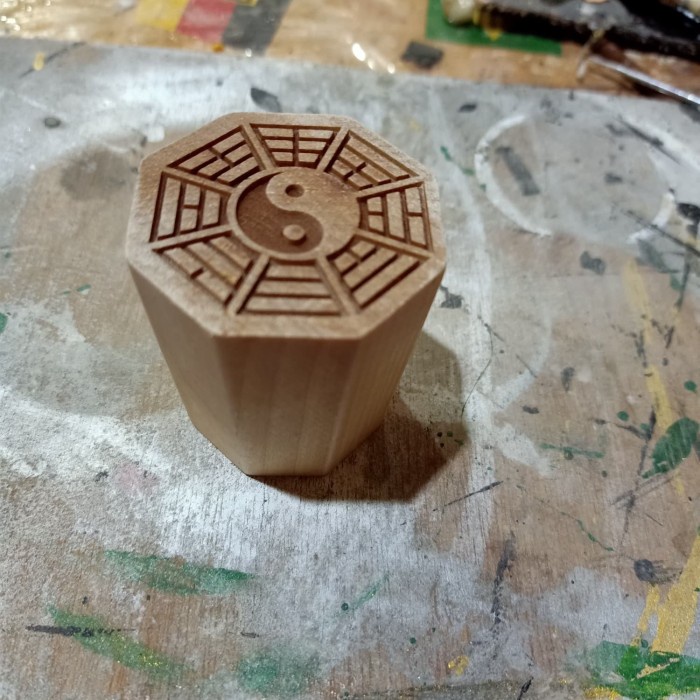 

Hemat Stempel Dewa Motif Pat Kua Pakua Berkualitas