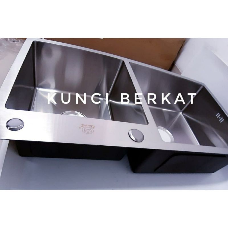 Kitchen sink paket komplit 8245/Bak cuci piring/Kran Angsa Doff/Tempat sabun cair