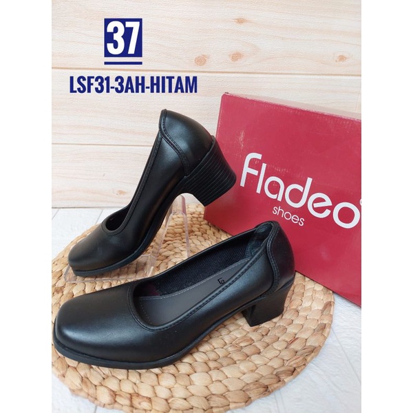 sepatu pantofel wanita FLADEO