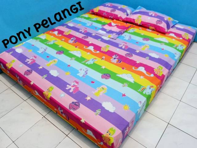 Sprei karakter anak 120 motif Spiderman, doraemon, mickey, keropi, tayo,