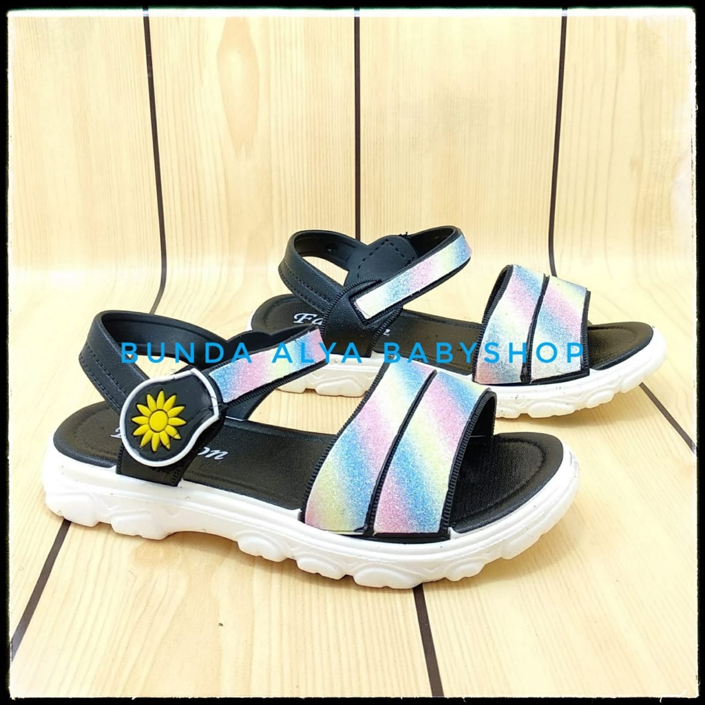 Sendal Anak Perempuan Usia 4 5 6 Tahun Glitter Pelangi HITAM Elastis - Sandal Anak Cewek Anti Licin Alas Karet RAINBOW