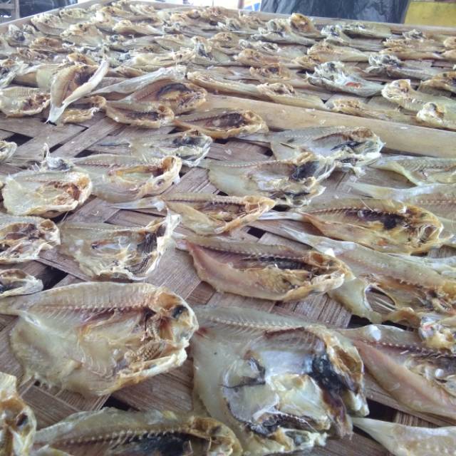 

Ikan asin kuniran belahan 1000gr