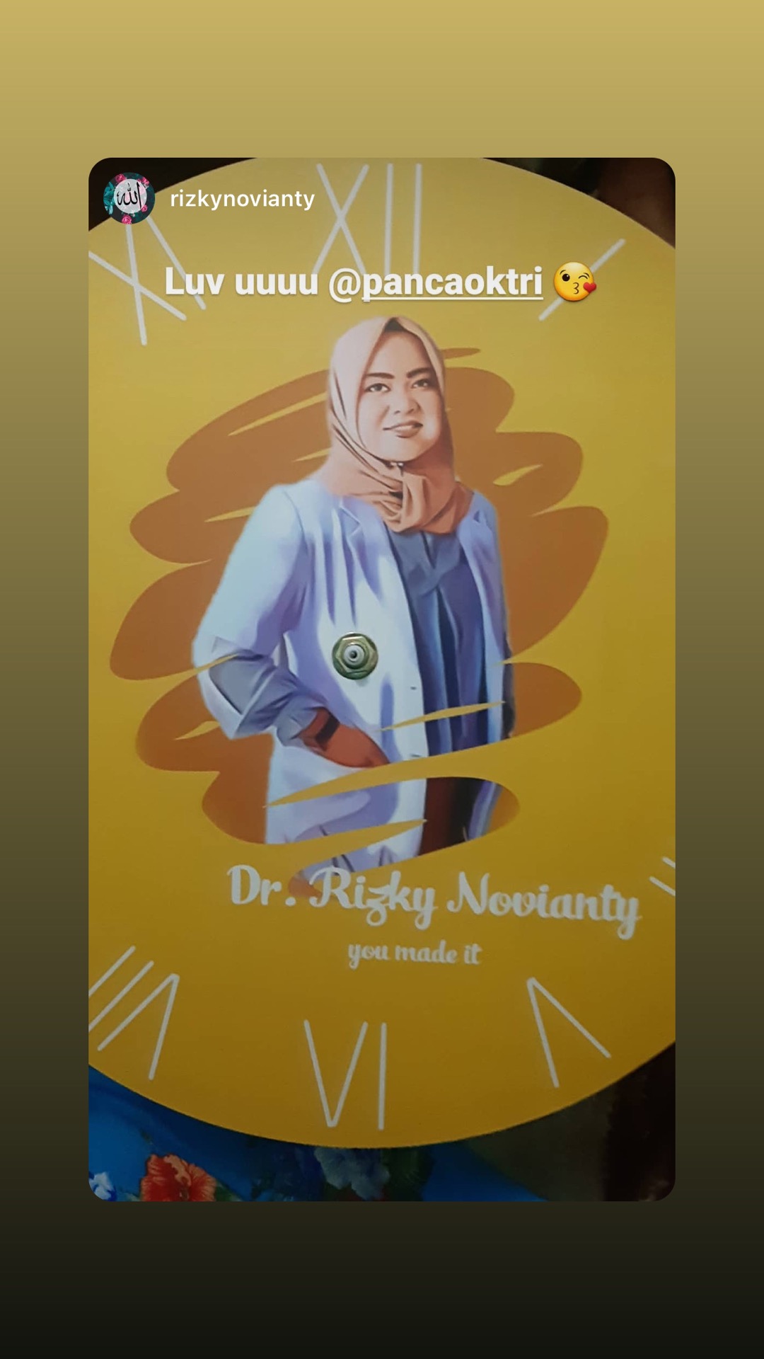 [fly] Jam Dinding Kayu Unik Custom Foto Hadiah Pernikahan Kado Wedding Gantung Ink