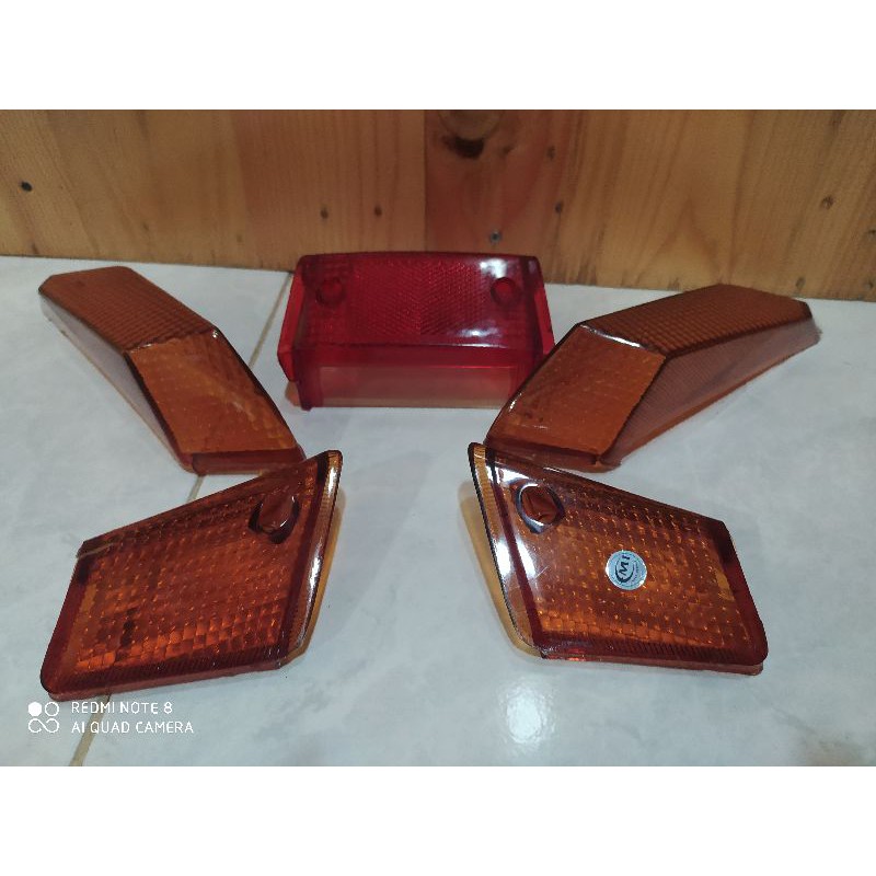 mika sen riting depan belakang set mika stoplamp Suzuki crystal