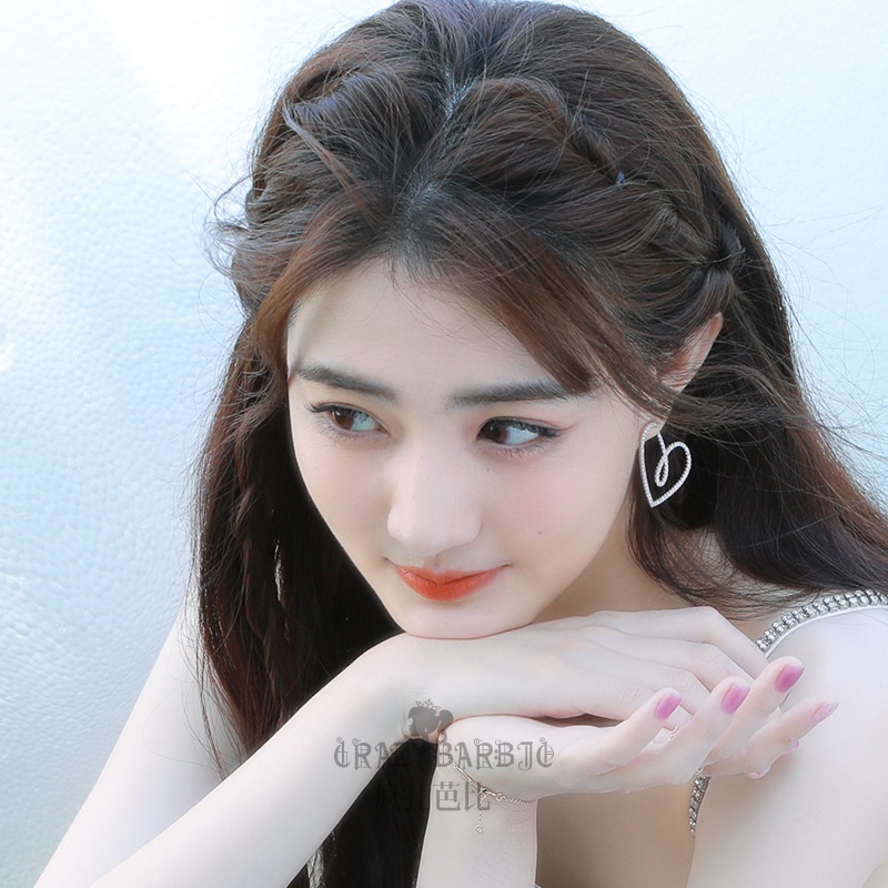 Logam anting-anting Hati baru fashion Korea anggun online influencer anting-anting wanita niche desa