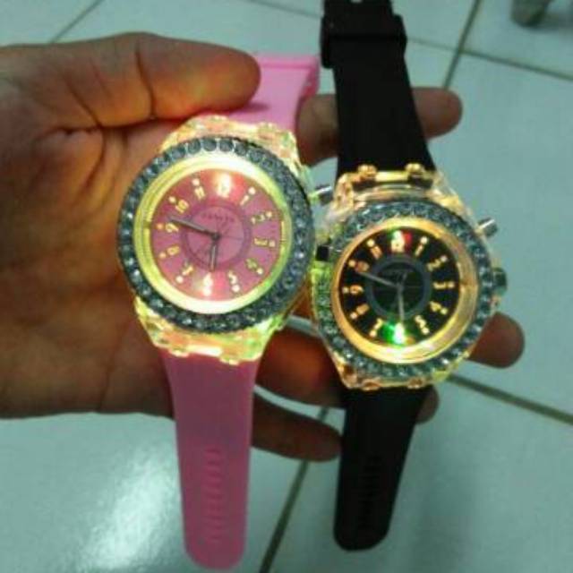 Jam tangan wanita led