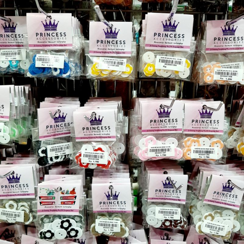 Kancing Sakura Besar /Kancing Motif /Kancing Plastik /Kancing baju /Kancing Kemeja