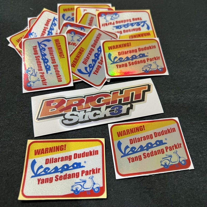 STICKER WARNING DILARANG DUDUKIN VESPA YANG SEDANG PARKIR PRINCUTT