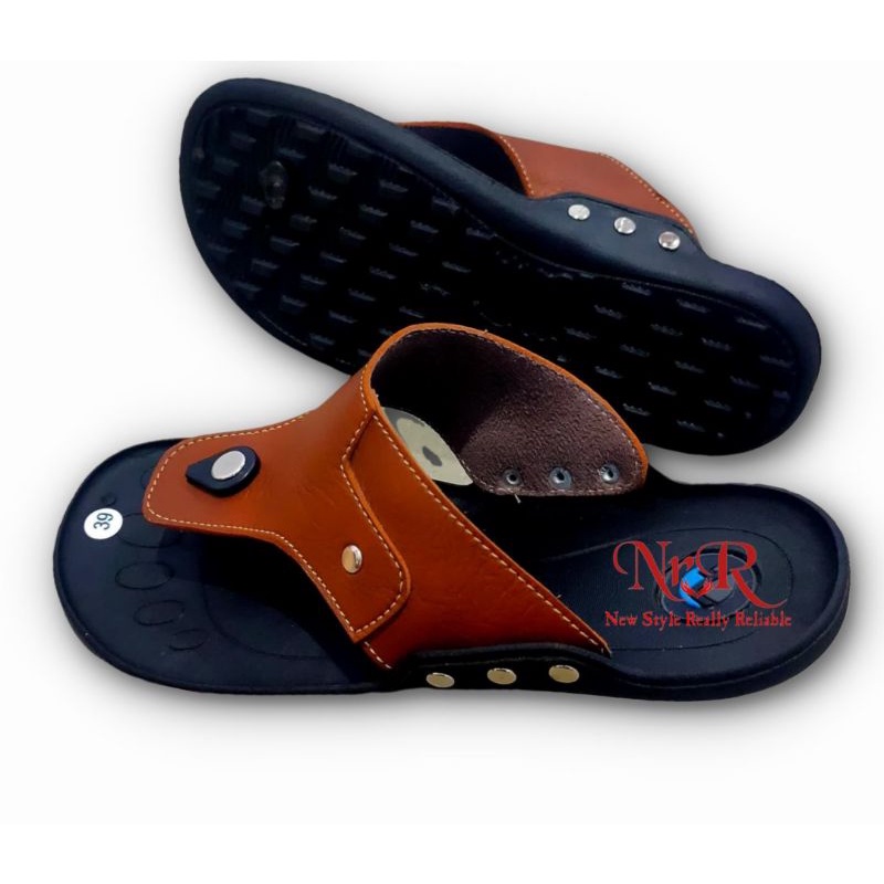 Sandal slide  kulit pria wanita /sandal japit terbaru/sandal kekinian/sandal impor anak anti Air