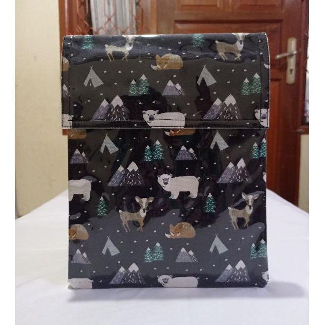 

Booksleeve Waterproof : NIGHT CAMP