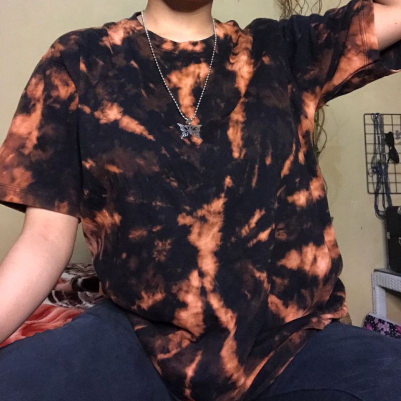 Kaos Hitam Tie Dye Unisex