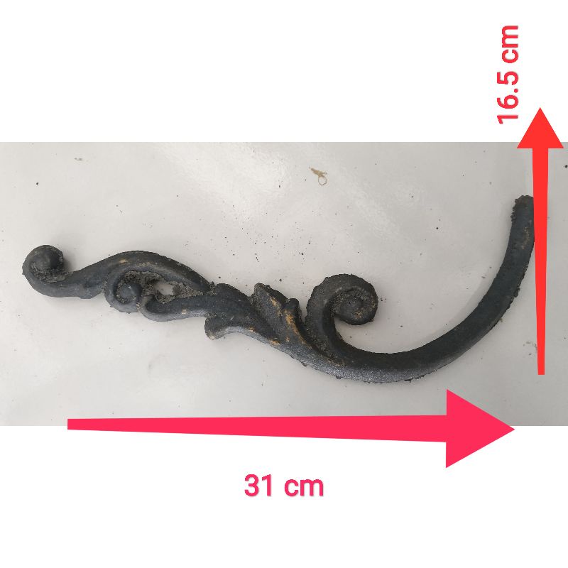 Ornamen Besi Cor Kembang Motif Huruf L