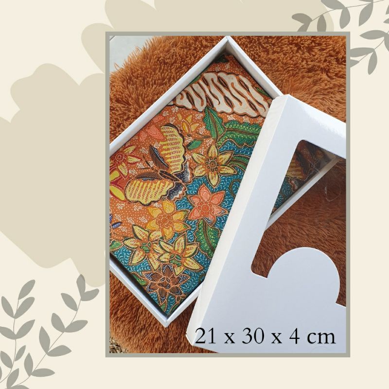 

Box Baju / Kemasan Baju Putih 21 x 30 x 4 cm