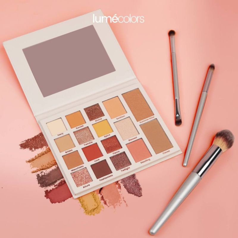 Lumecolors Day &amp; Night Palette Eyeshadow + Brush multipurpose 12 eyeshadow 2 blush on 1 bronzer 1 highlighter 1 contouring 3 makeup brushes