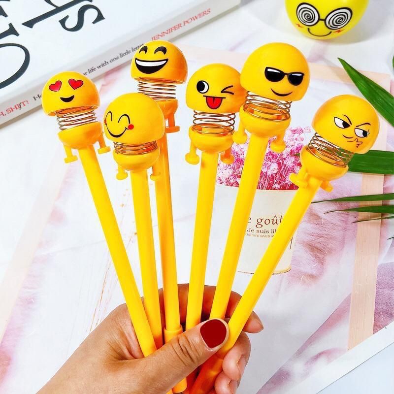 PULPEN SPRING DOLL Pen Karakter Emoji Dora Rabbit Per Goyang