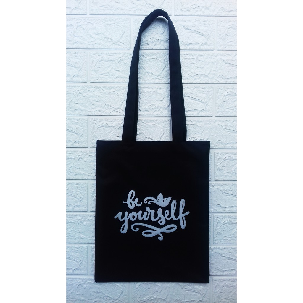 Totebag kanvas hitam putih murah (Dinier)