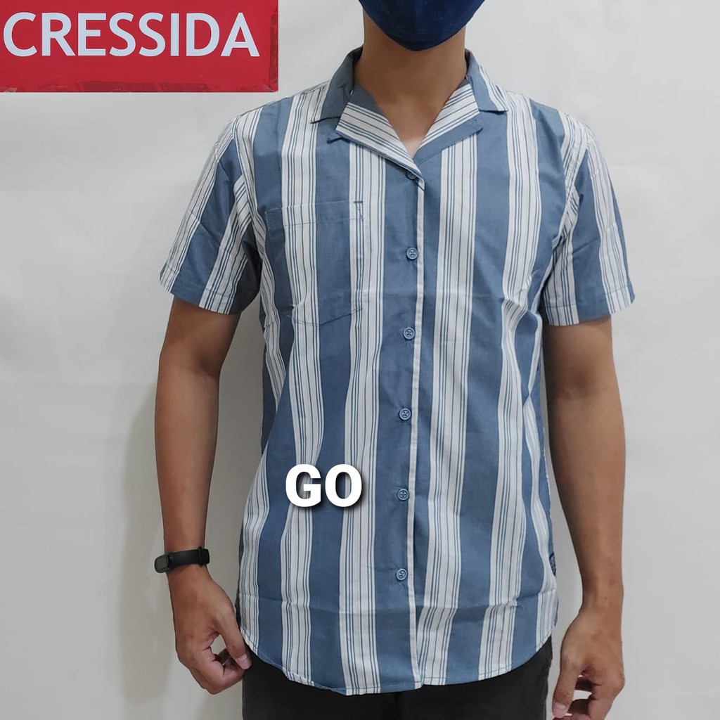 BB CRESSIDA KEMEJA PRIA SLIMFIT Kemeja Denim Pendek