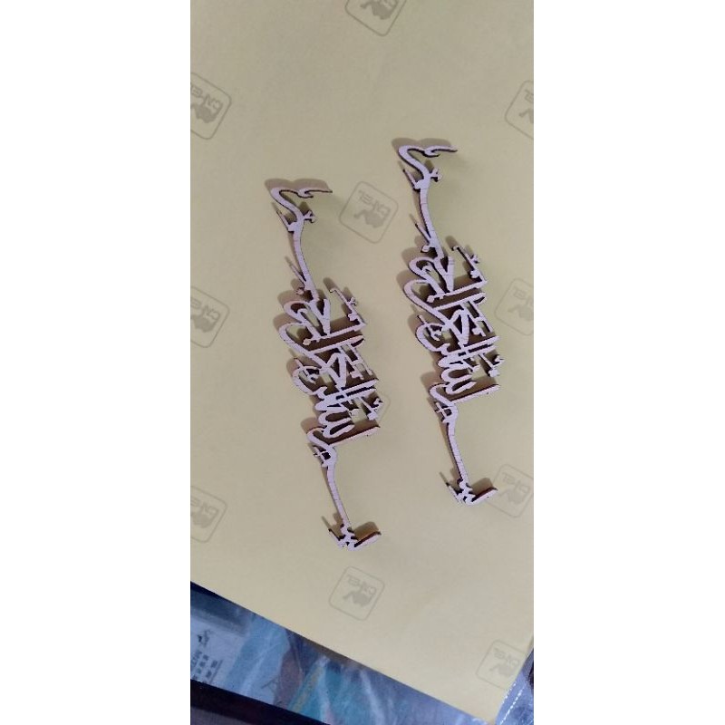 

pesanan coston cutting kayu