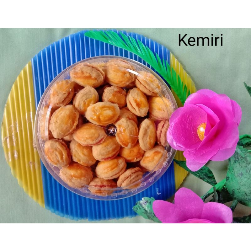 

Kue kering kemiri/ Cookies kemiri