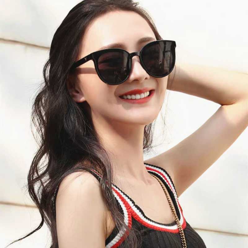 (YUZHU) Bayar di Tempat Korean gaya Kacamata Hitam Wanita/Pria Mata Kucing Cat Eye Sunglasses