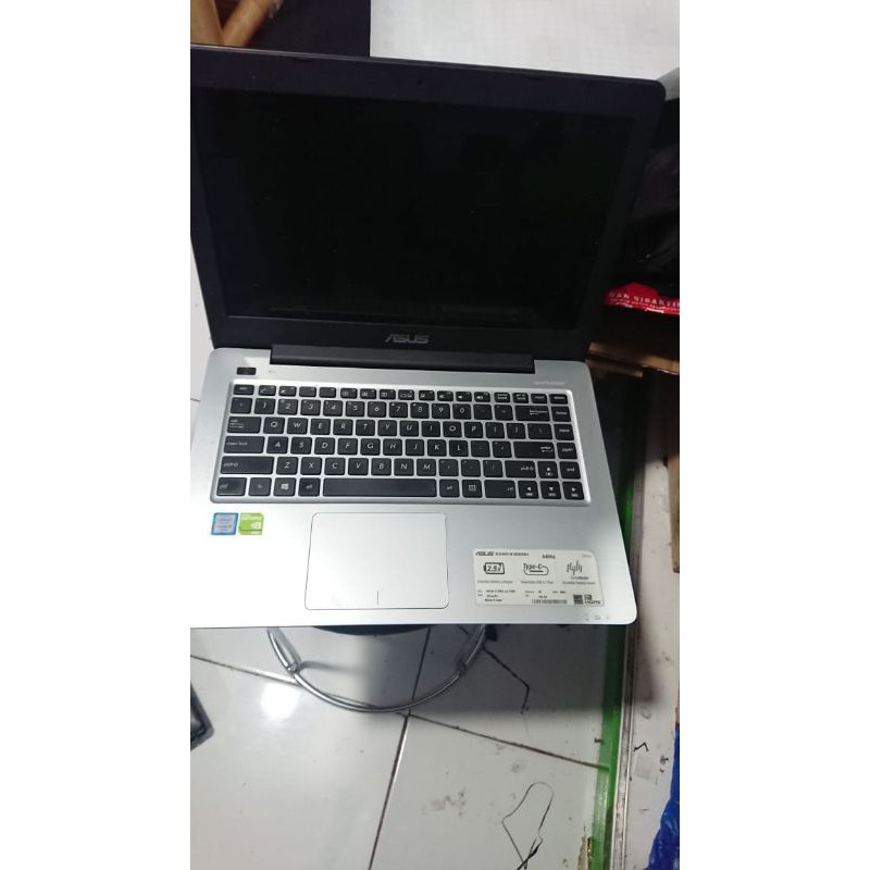 Laptop Asus A456UR i5-6200U/4GB/1TB/930MX 2GB Second Mulus