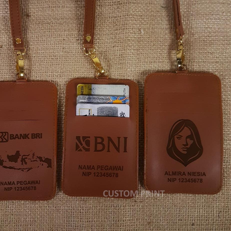 

Trend - Name Tag / ID Card Holder kulit Tali Gantungan Custom Nama / logo Perusahaan Emoney