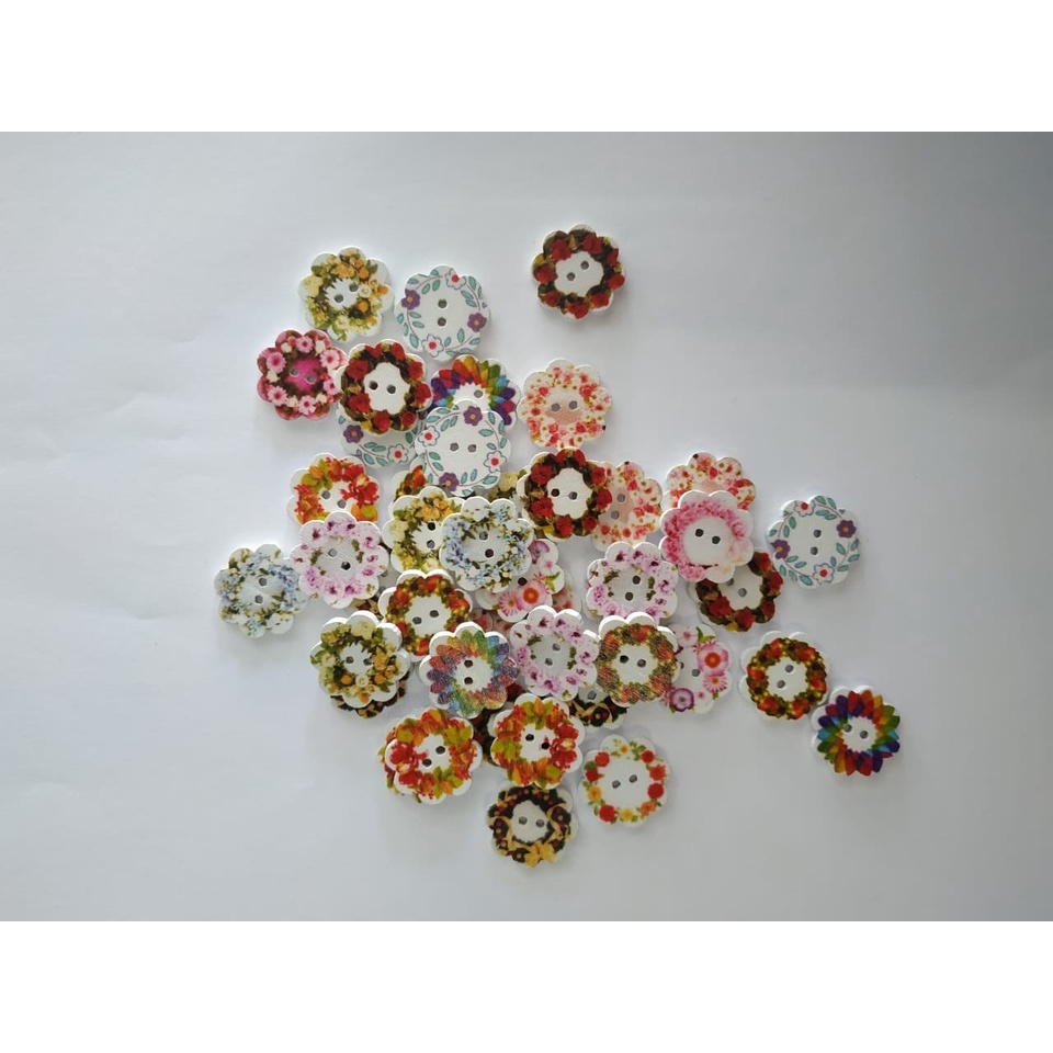 

10pc Kancing Kayu Bunga Dasar Putih 2 Lubang 2cm Untuk Baju Scrapbook DIY Craft