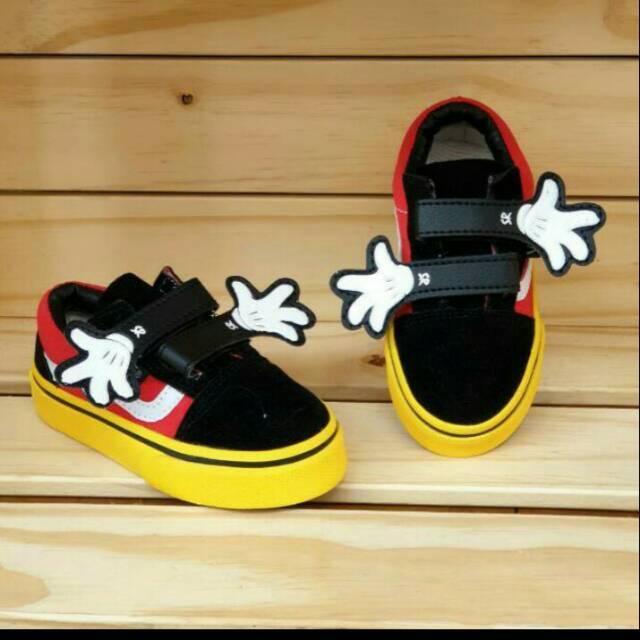 PROMO!!  SEPATU VANS ANAK LAKI LAKI DAN PEREMPUAN  RAFATAR DISNEY