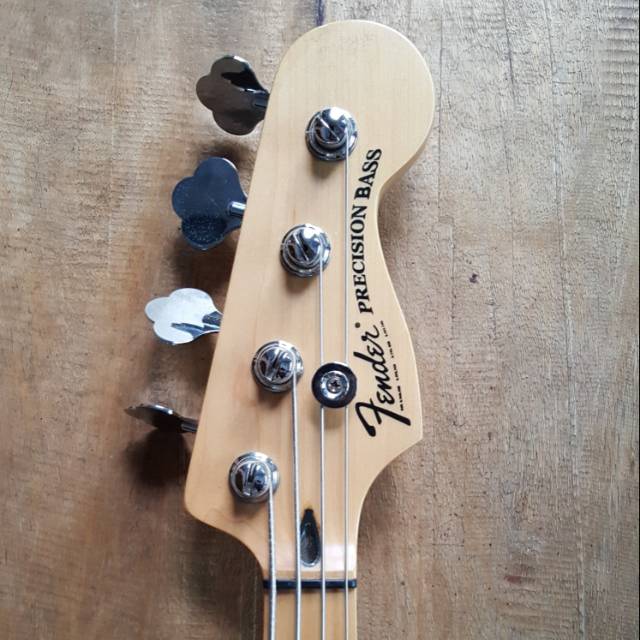 Bass fender precision