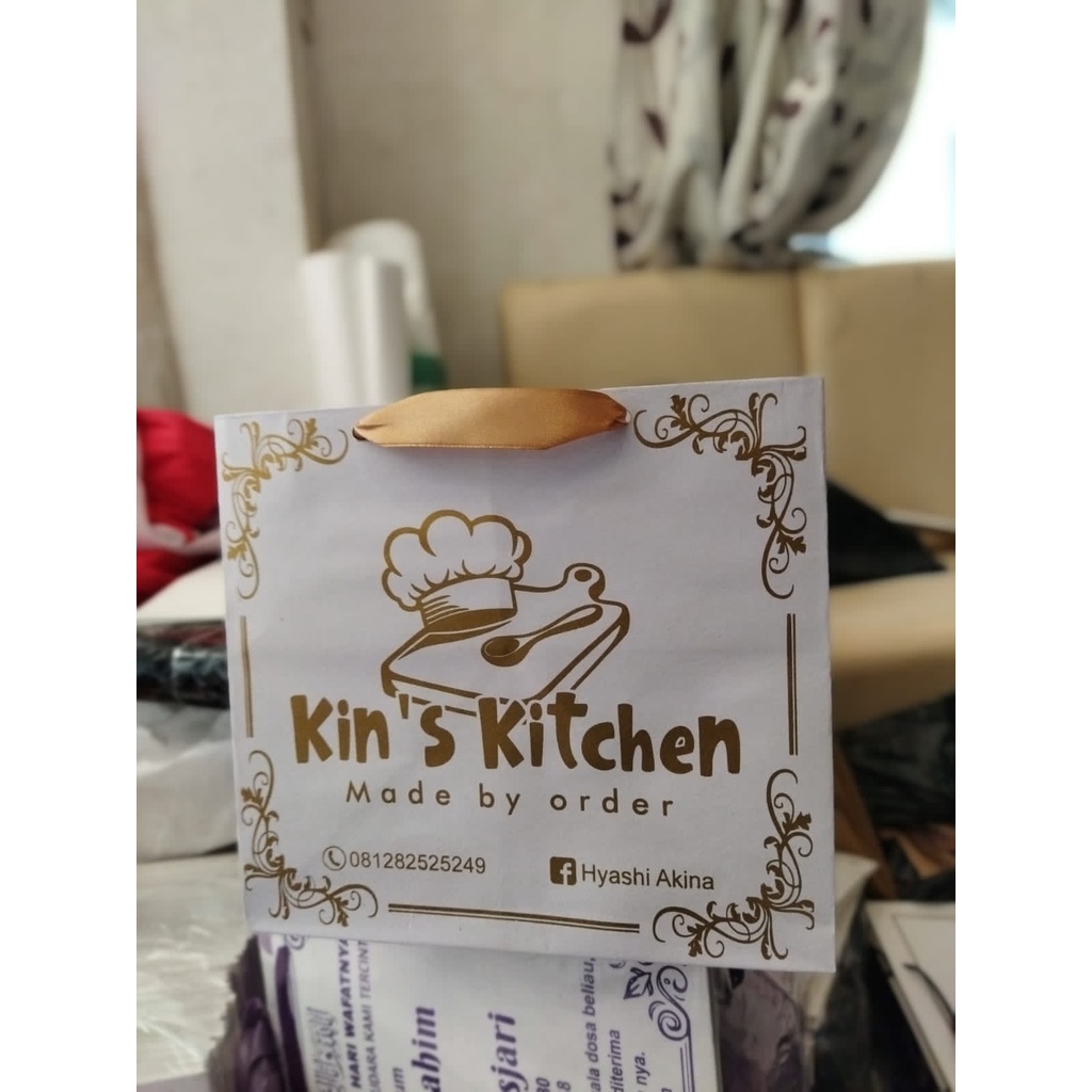 

PAPERBAG KRAFT PUTIH UK 24x24x22