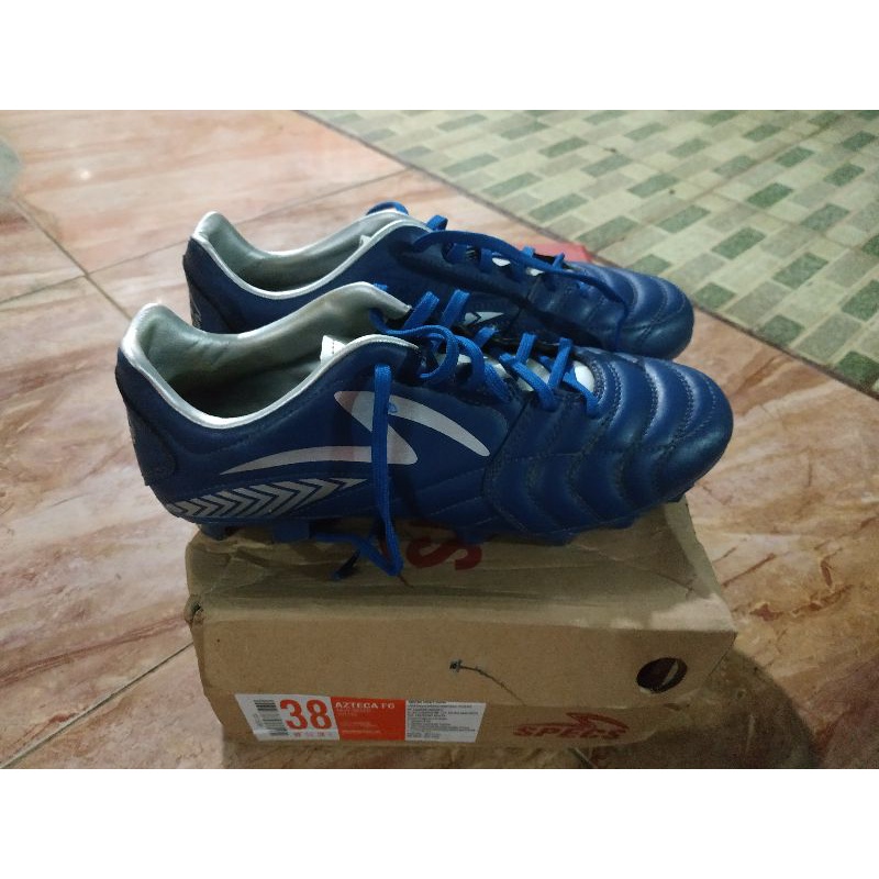 Sepatu bola specs azteca fg (second/bekas)
