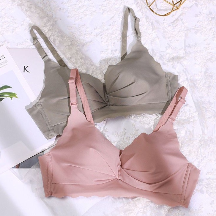 Bra Wanita Tanpa Kawat Bra Push Up / Bra Import Bahan Seamless Dan Lembut Model V