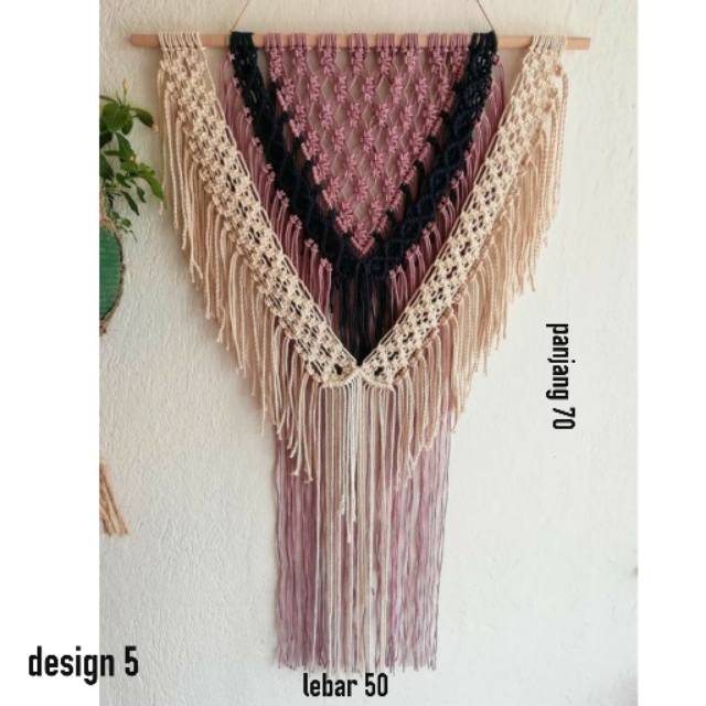 Macrame wall hanging bohomian look