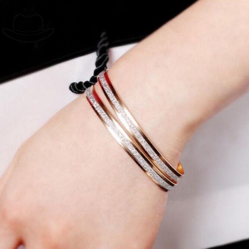 Antop！Perhiasan Gelang Fashion Untuk Wanita/Hadiah Kait Bentuk Lingkaran Beku Keren