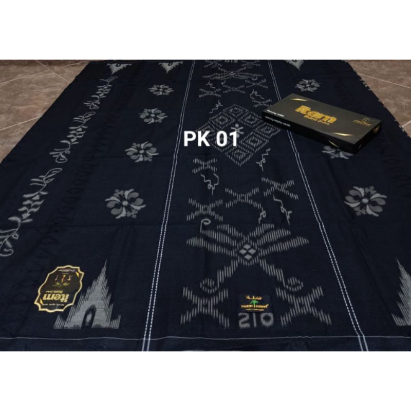 SARUNG POHON KURMA HITAM BERLIAN DOBY TERMURAH MOTIF TERBARU