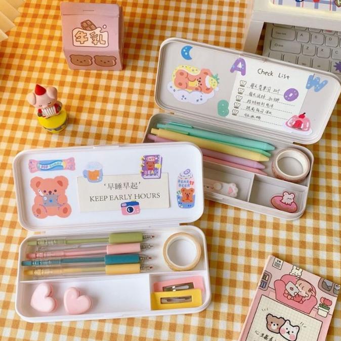

Office & Stationery | Alat Tulis | Kotak Tempat Pensil Aesthetic Gaya Korea Dengan Design Simple Yang Ele | Best Seller