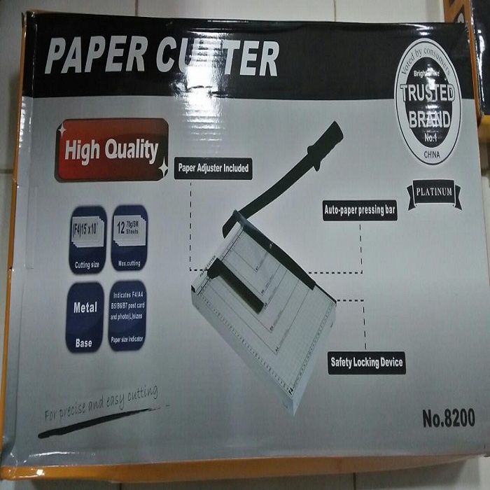 

PAPER CUTTER F4