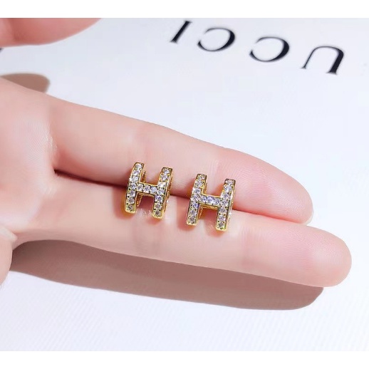 ANTING KOREA TITANIUM RETRO ELEGANT H DIAMOND ANTING TUSUK ANTI KARAT GIWANG AKSESORIS FASHION ANAK PEREMPUAN ANT54