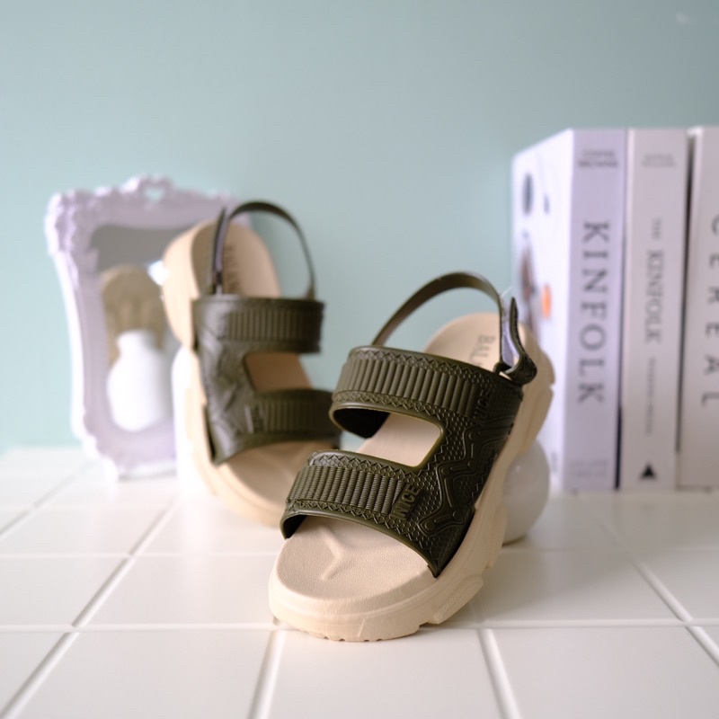 Resia Sandal