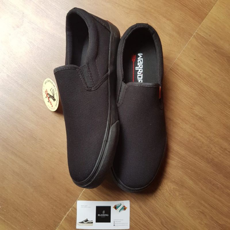 Sepatu Warrior Arthur Slip On Full Black 100% Original - Warrior