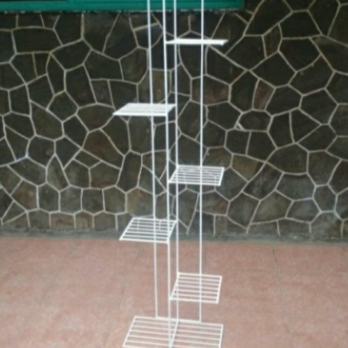 rak bunga, standing pot 7 susun. rak besi untuk tanaman.