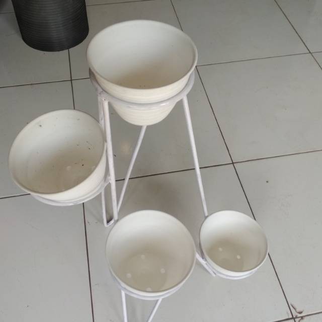 Paket rak besi dan pot uk12cm rak besi tinggi 53 cm c