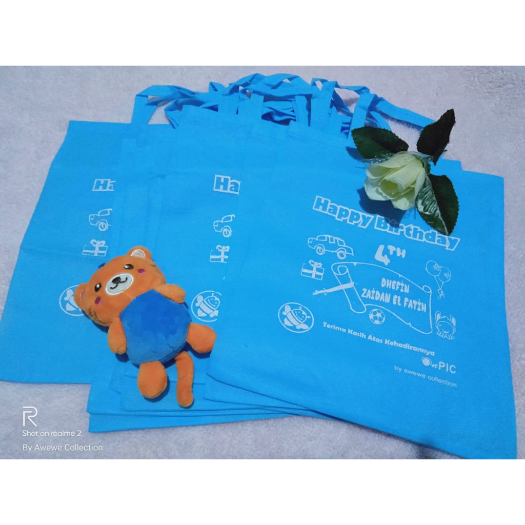 

TAS UALANG TAHUN | UK 20X30CM