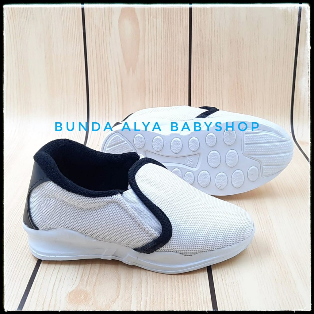 Sepatu Anak Laki Sport Usia 2 3 Tahun  Size 22 - 24 PUTIH - Sepatu Anak Cowok Balita Sport Alas Karet Anti Licin