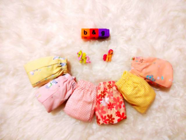 6 Pcs Celana Dalam Anak Perempuan Motif Random Terlaris