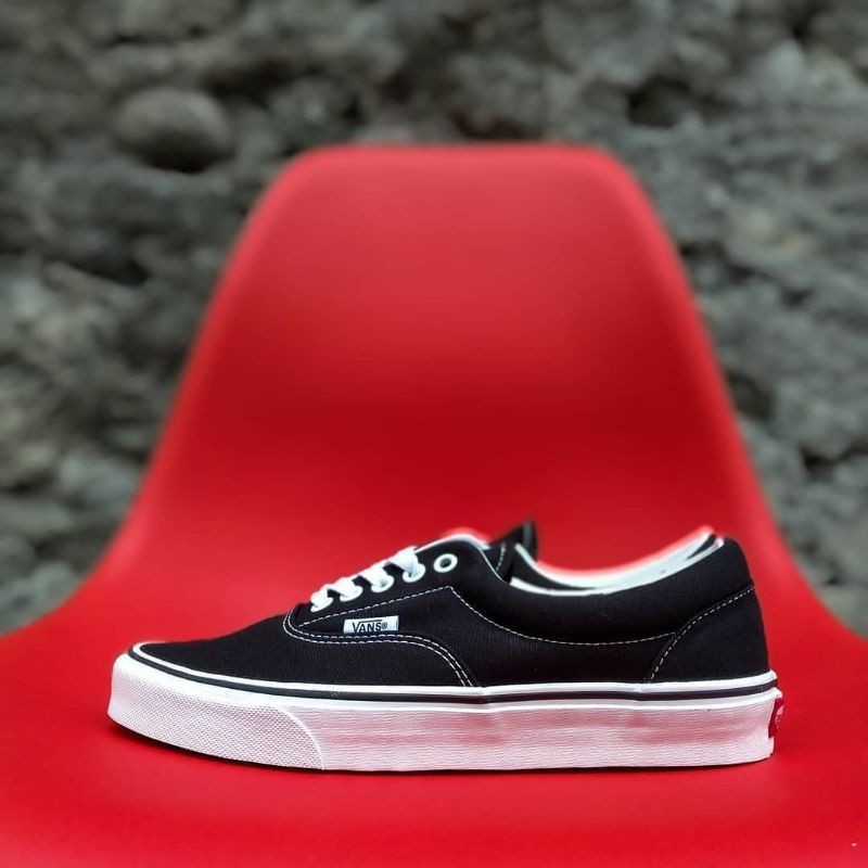 V4NS ERA BLACK / NAVY / TRUE WHITE CLASSIC ORIGINAL 100%