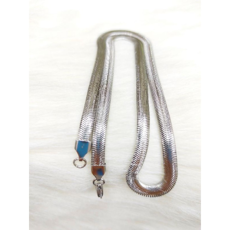 Kalung Titanium Pria Wanita Model Gepeng Ular Minyak 50cm