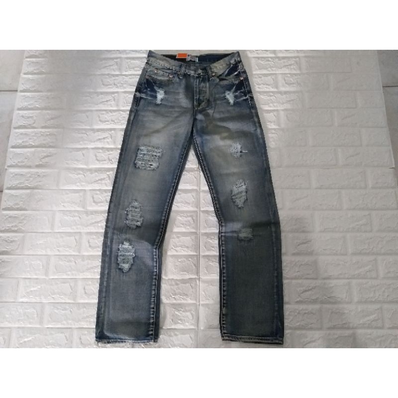 Levi Strauss 501 made in Usa Ripped Jeans