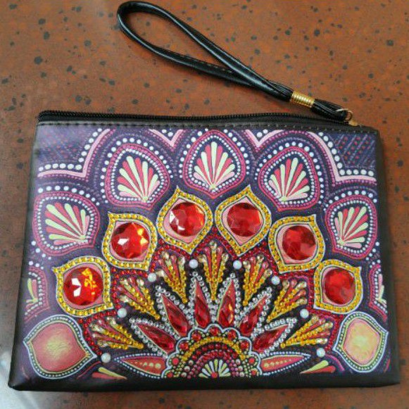 

Special Diamond Painting Wristlet / Clutch (Red Mandala) - Black / Hitam - Kado / Hadiah